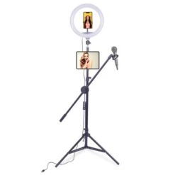 Podcast Estudio Con Anillo LED